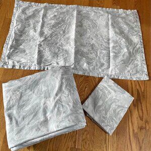 Madison Park Reversible King Size Grey/White Duvet Cover Set